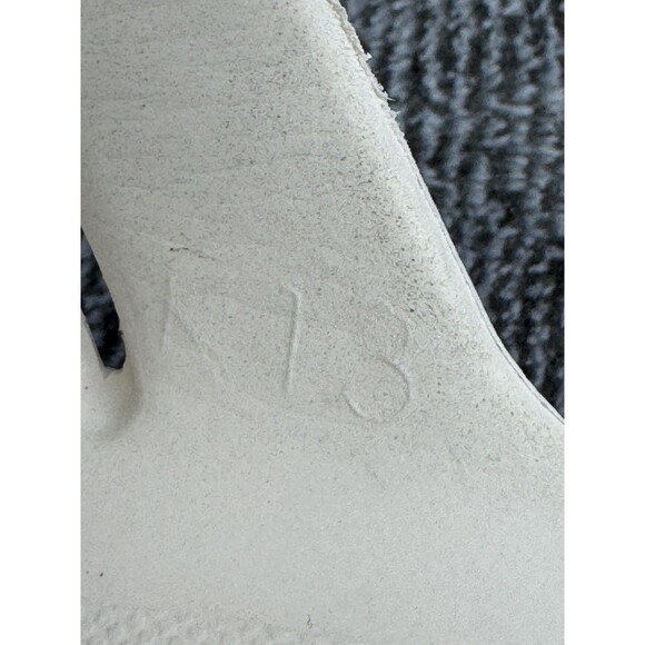 UGG Shoes Girls Size 7 White Sport Yeah Slide Sandals Platform Foam - Picture 9 of 9